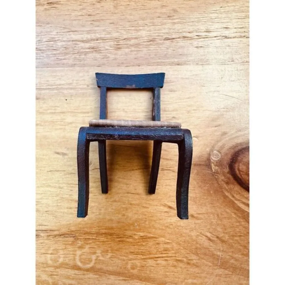 Dollhouse‎ Miniature Handcrafted Chair With Plaid Cushion Furniture